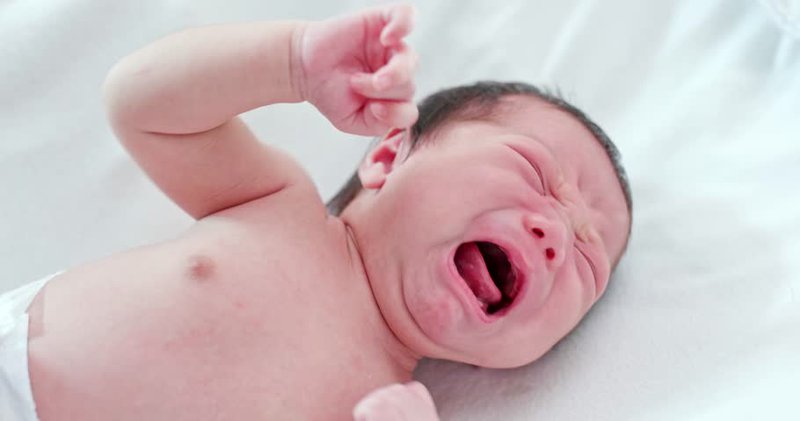 Bệnh viêm âm đạo có thể khiến trẻ bị nhiễm trùng nếu mẹ sinh thường